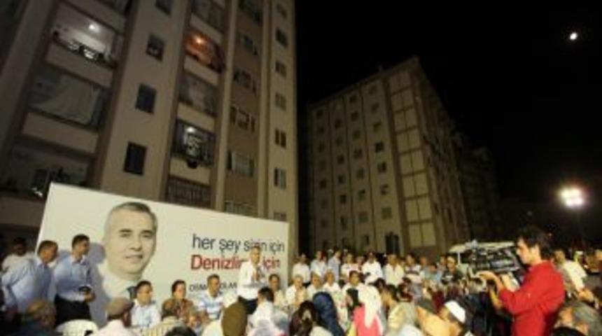 Denizli Belediye Başkanı Zolan, Iftarda Vatandaşın Dertlerini Dinledi