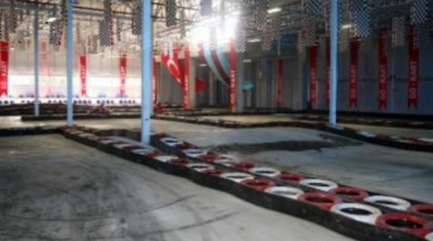 Karadeniz'in En B&uuml;y&uuml;k Kapalı Go-kart Pisti Cevahir Outlet'te Hizmete Girdi