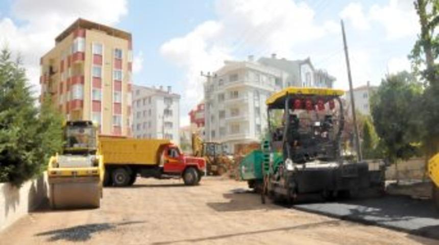 &Ccedil;orlu'da Altyapısı Tamamlanan Yollar Asfaltlanıyor