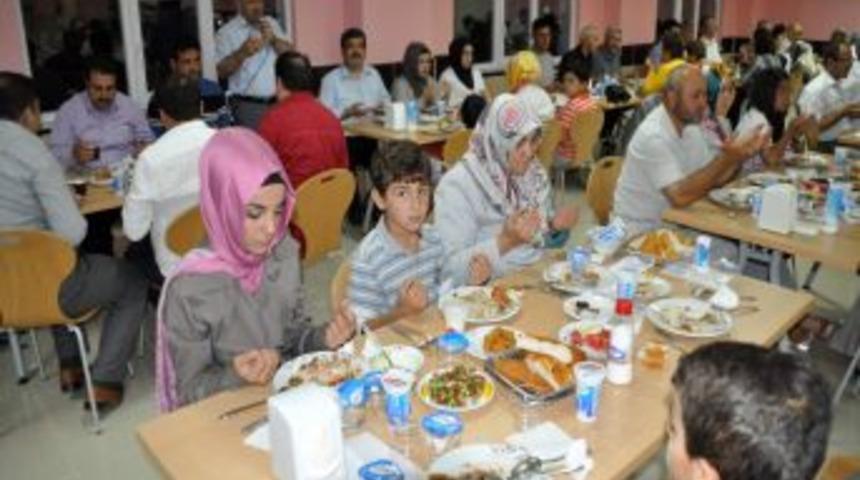 Y&ouml;netder Daire M&uuml;d&uuml;rlerini Iftarda Bir Araya Getirdi