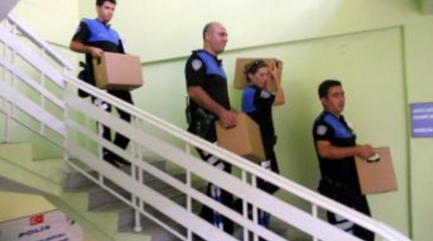 Polis Zenginle Fakir Arasında K&ouml;pr&uuml; Oldu