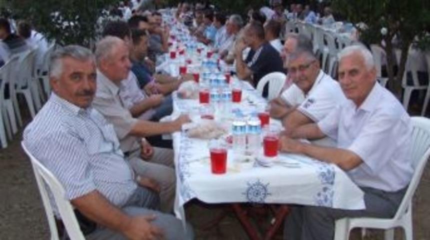 G&ouml;n&uuml;l Dostları Bağ Evinde Buluştu