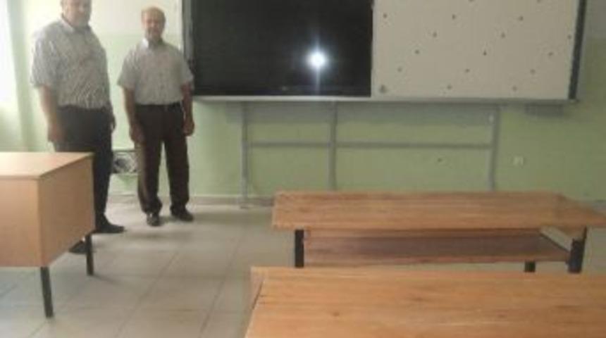 Akşemsettin Adanolu İmam Hatip Lisesi'nde Akıllı Tahta D&ouml;nemi