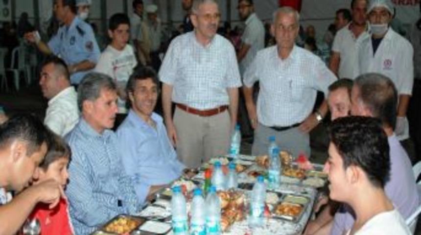 Denizli Belediyespor İftar &Ccedil;adırında