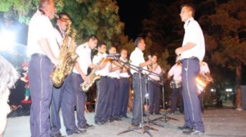 Belediye Bandosundan Konser