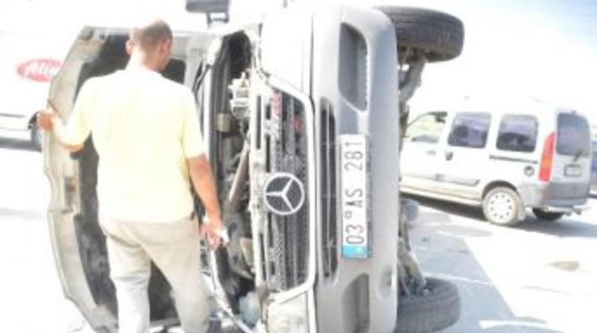 Afyonkarahisar&rsquo;da Trafik Kazası: 1 Yaralı