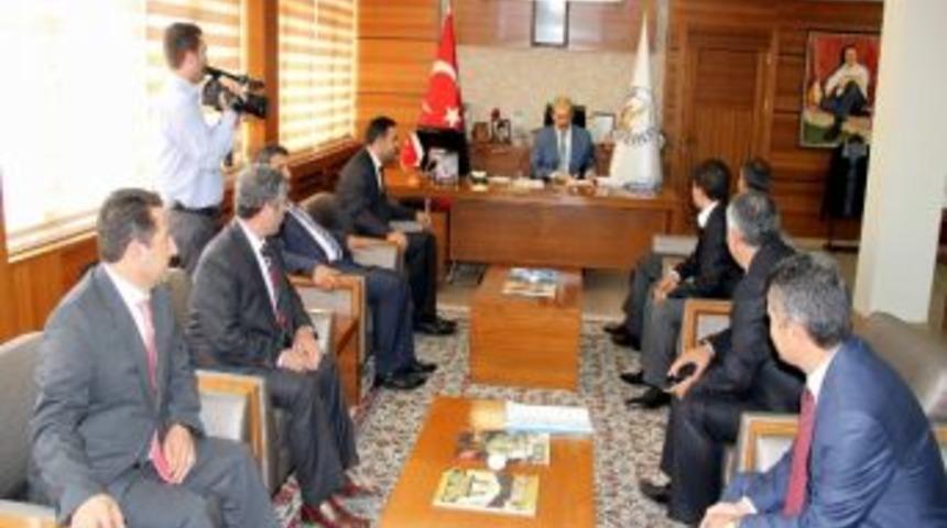 Dernek Başkanından Belediye Başkanı &Uuml;rg&uuml;p'e Ziyaret