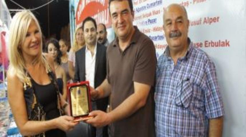 Ahmet Sel&ccedil;uk İlkan Didimlilerle Buşuştu