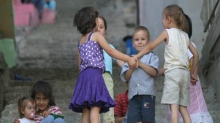 Uzmanlardan &ldquo;&ccedil;ocuğunuzu Sokağa Salın&rdquo; Uyarısı