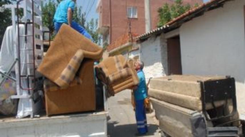 Hırsız Soydu, Belediye Yeniledi