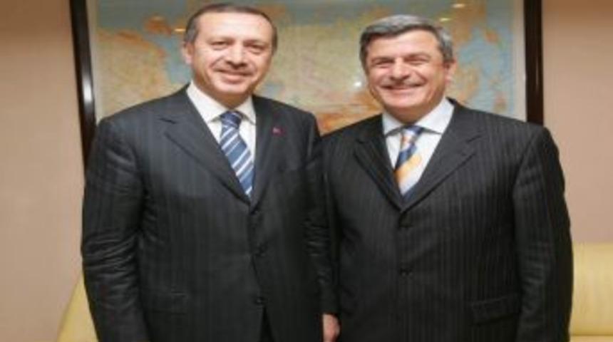 Başkan Karaosmanoğlu Başbakan'la G&ouml;r&uuml;şt&uuml;