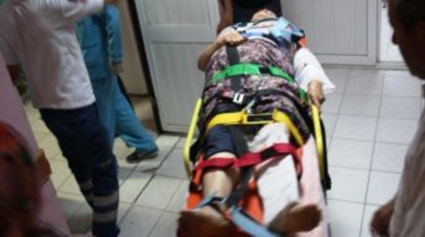 Selendi'de Trafik Kazası: 6 Yaralı