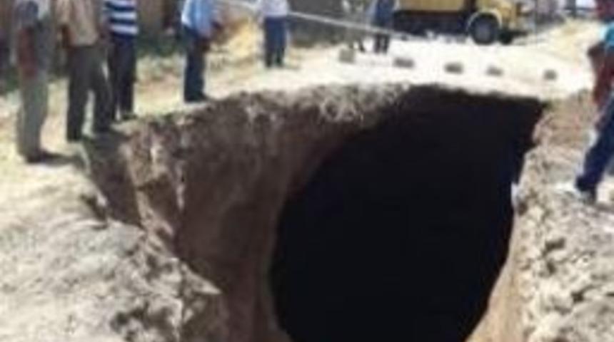 K&ouml;yl&uuml;leri Korkutan &Ccedil;ukur