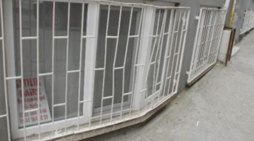 Komşu Katilinin Evi Satılığa &Ccedil;ıkartıldı