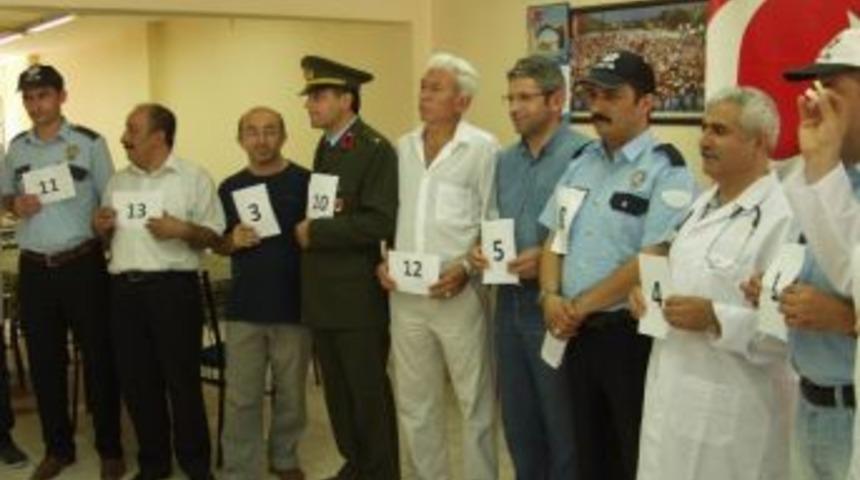 Memurlardan Mizansenli Teşhis Eylemi