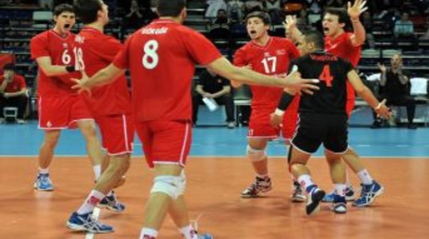 Gen&ccedil; Erkekler Voleybol Milli Takımı Sırbistan Yolcusu
