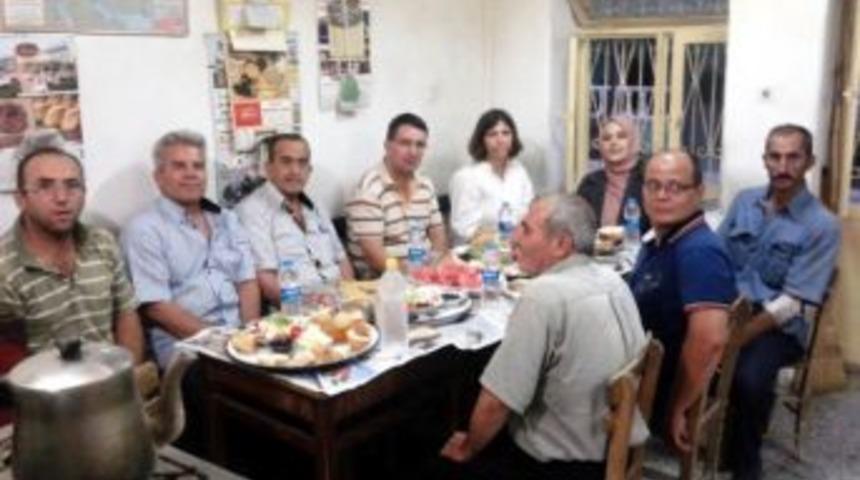 Burhaniye&rsquo;deki Ak Partililer K&ouml;y İftarlarında