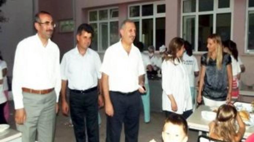 Ayvalık&rsquo;ta Sevgiyle Harmanlanan İftar Yemeği