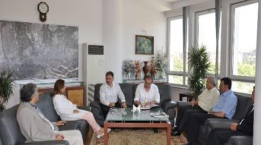 Ak Parti Grup Başkanvekili &Uuml;nal'dan Malatya Belediyesi&rsquo;ne Ziyaret