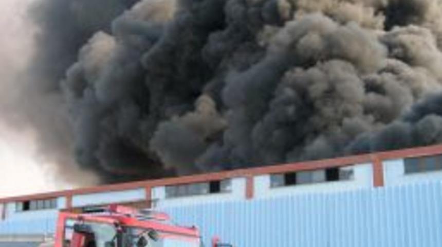 Malatya'da Fabrika Yangını