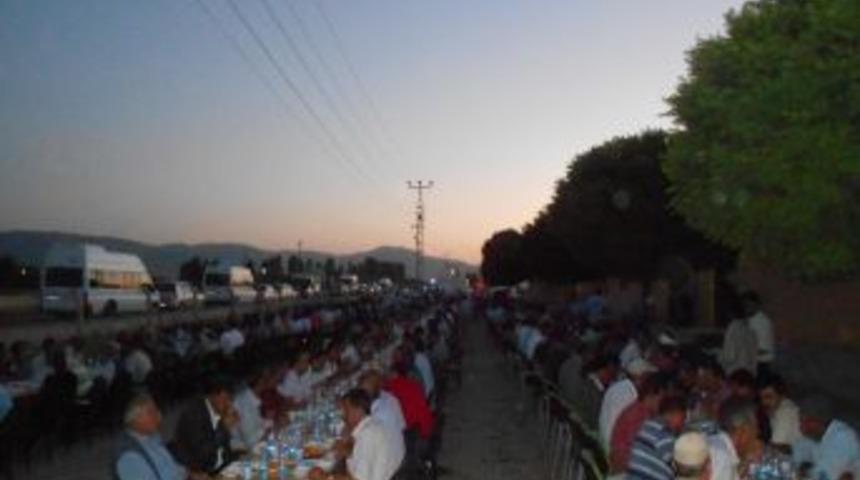 Korkut Kaymakamlığı'ndan Kardeşlik Iftar Yemeği