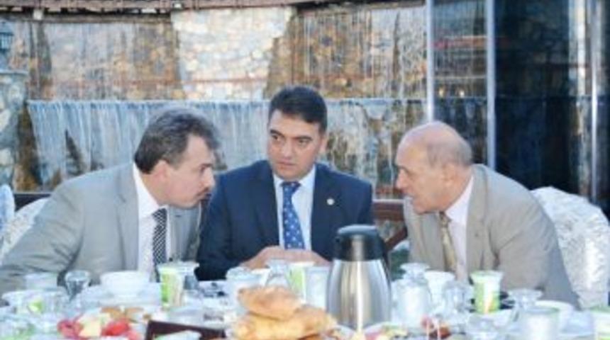 D&uuml;nya'daki gelir dağılımı adaletsiz