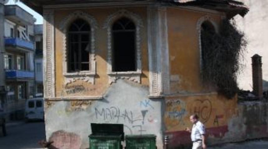 Tarihi Macar Evleri Uzanacak Eli Bekliyor