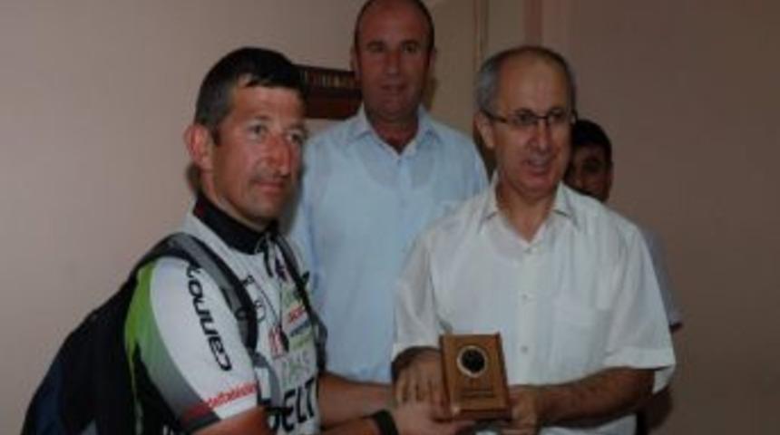 Amat&ouml;r Bisiklet&ccedil;i Başkaptan Sağlıklı Nesil İ&ccedil;in Kayseri&rsquo;de