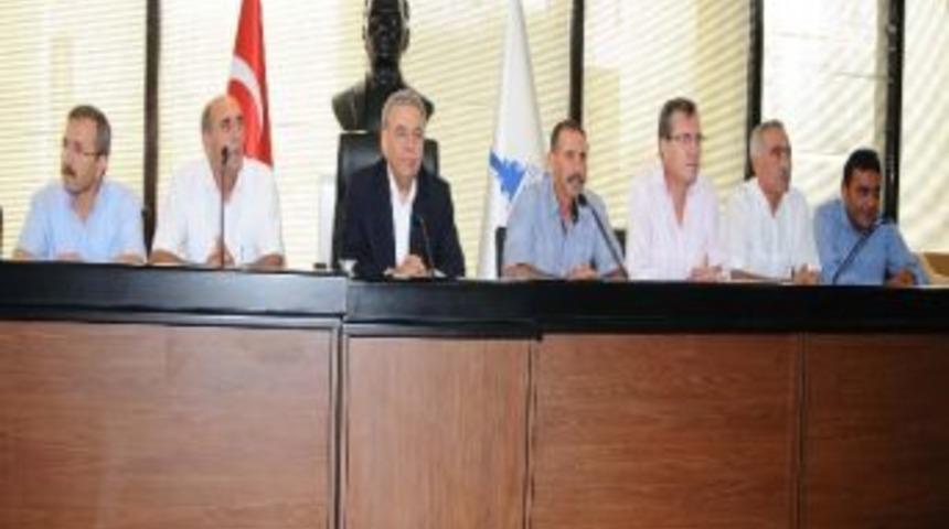 İzmir B&uuml;y&uuml;kşehir Belediye Başkanı Kocaoğlu: