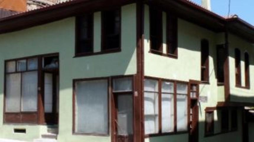 Tarihi 'eskigediz Evleri', Restorasyonla Turizmin &Ccedil;ekim Merkezi Olacak