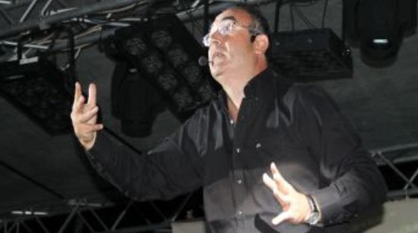 Şair Sunay Akın Kırşehir&rsquo;de Ramazan&rsquo;ı Anlattı