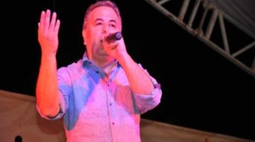 Şehit Haberini Duyunca Repertuvarını İptal Etti