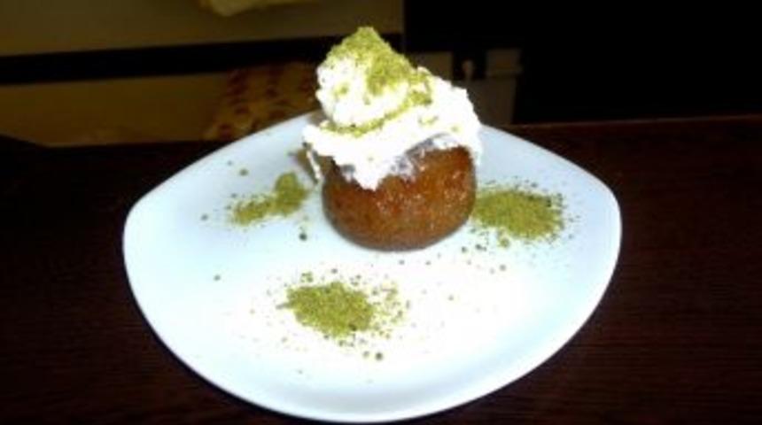 Yaz Sıcaklarında Dondurmalı Hayrabolu Peynir Tatlısı Serinletiyor