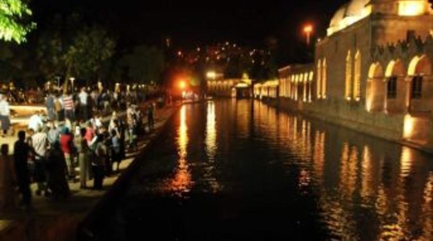 Ramazan'ı Balıklıg&ouml;l'de Yaşıyorlar