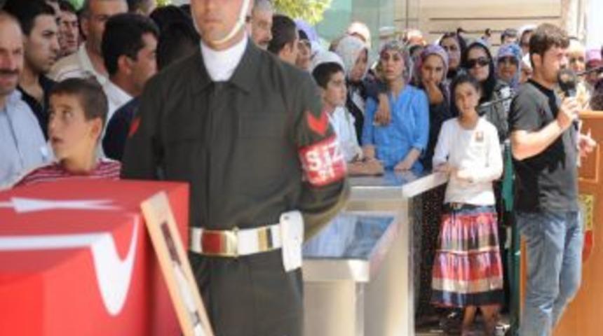 Şehit Uzman &Ccedil;avuş Ahmet Kurak, Malatya'da Son Yolculuğuna Uğurlandı