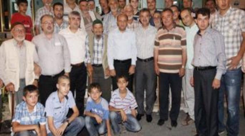 Başkan K&ouml;şker Ve Milletvekili Işık Gebze'yi Karış Karış Dolaşıyor