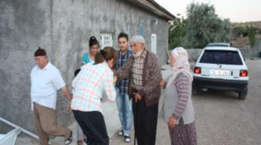 Ne&uuml; Rekt&ouml;r&uuml; Prof. Dr. Filiz Kılı&ccedil; Şehit Ailesini Ziyaret Etti