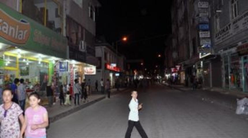 Trafiğe Kapatılan Sorgun Cumhuriyet Caddesinde Akşamlar Ramazan Eğelenceleri D&uuml;zenleniyor