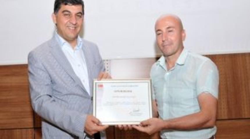 Başkan Fadıloğlu, Şampiyon Halk Oyuncuları &Ouml;d&uuml;llendirdi