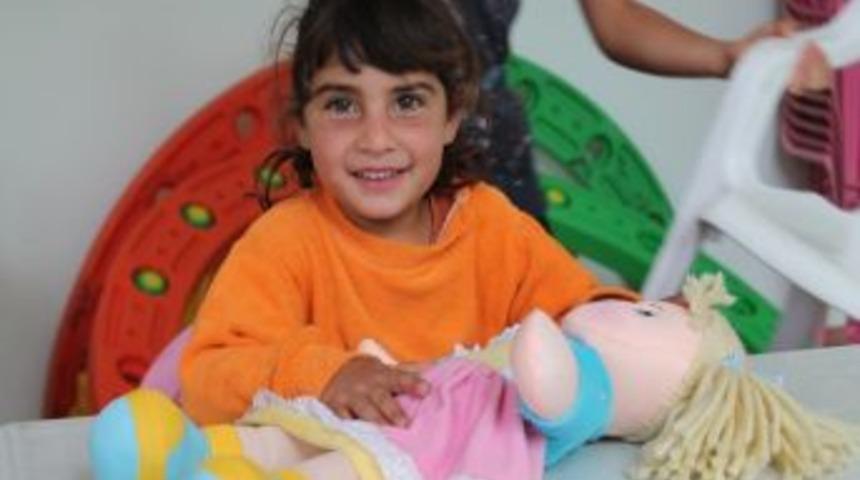 Anne-baba Bah&ccedil;eye, &Ccedil;ocuklar Okula