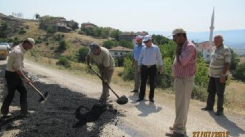 Ara&ccedil;&rsquo;ta K&ouml;y Yolları Bakıma Alındı