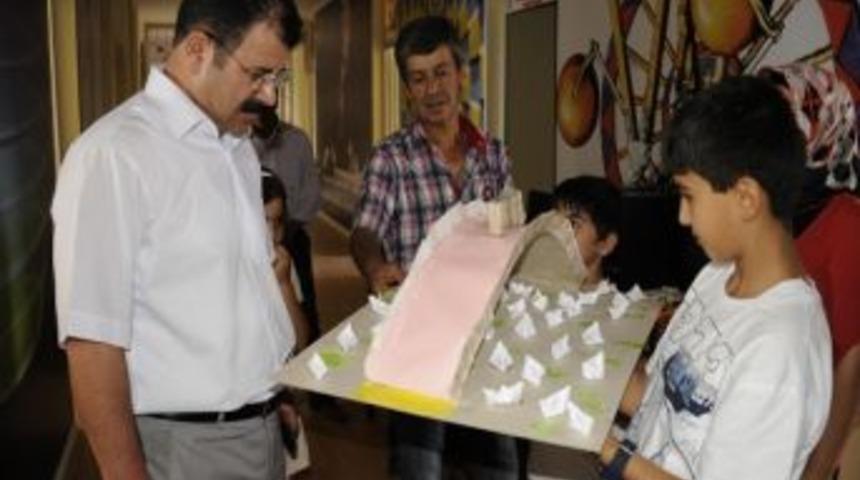 Deney Ve Bilim Merkezi Kursiyerleri Sertifikalarını Aldı