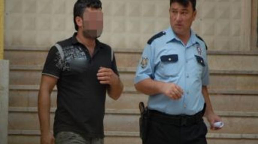 Teşhircilik İddiasına G&ouml;zaltı