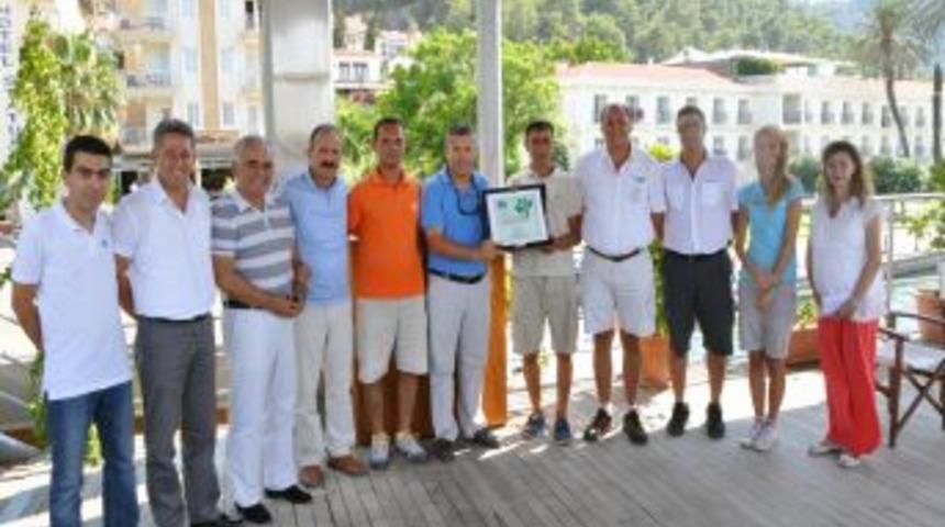 Fethiye'deki &Ccedil;evreci Işyerleri &Ouml;d&uuml;lle Teşhir Ediliyor