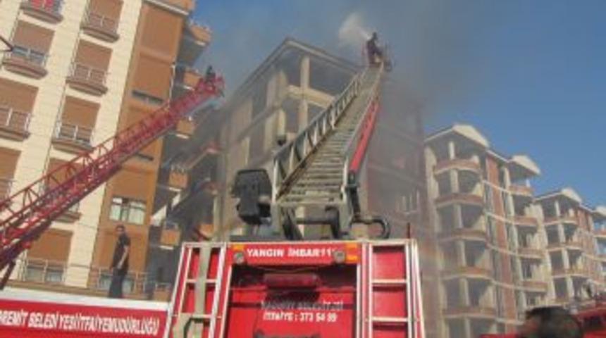 Ustaların Dikkatsizliği &Ccedil;atıyı Yaktı