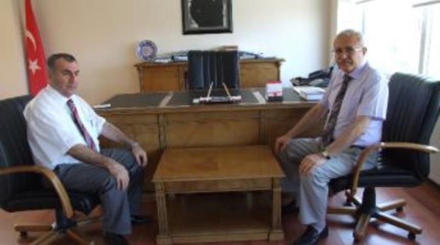 Vali Z&uuml;beyir Kemelek &Ccedil;erkezk&ouml;y'e Veda Etti