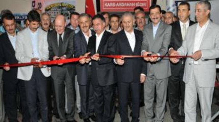 Ke&ccedil;i&ouml;ren'deki Kars, Ardahan, Iğdır Ve Fas Gecesi'nde Şehitler Anıldı