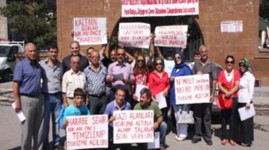 Ahlat İ&ccedil;in İmza Kampanyası