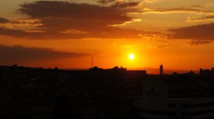 Başkent'te Seyirlik G&uuml;n Batımı
