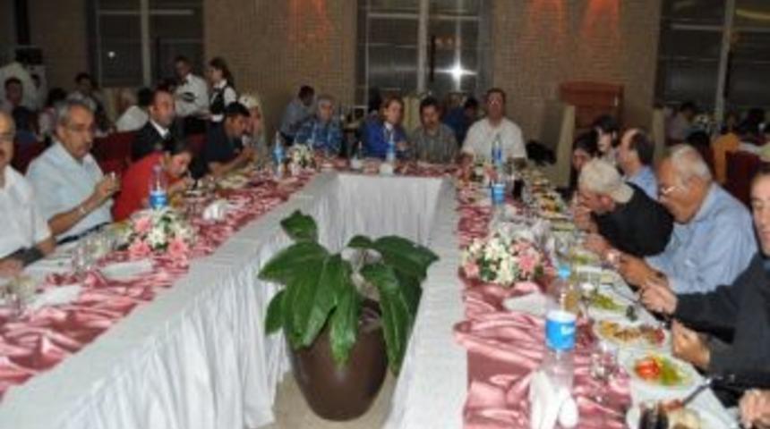 Engelliler İftarda Buluştu